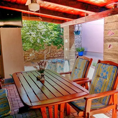 Dvori Carolina Apartment *