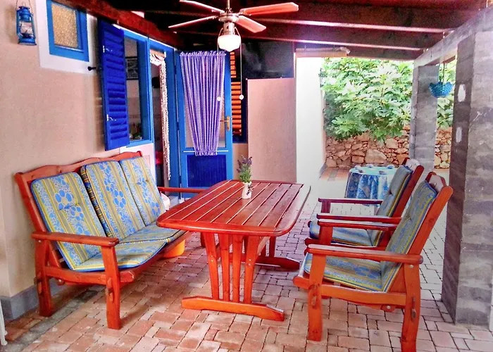 Dvori Carolina דירה